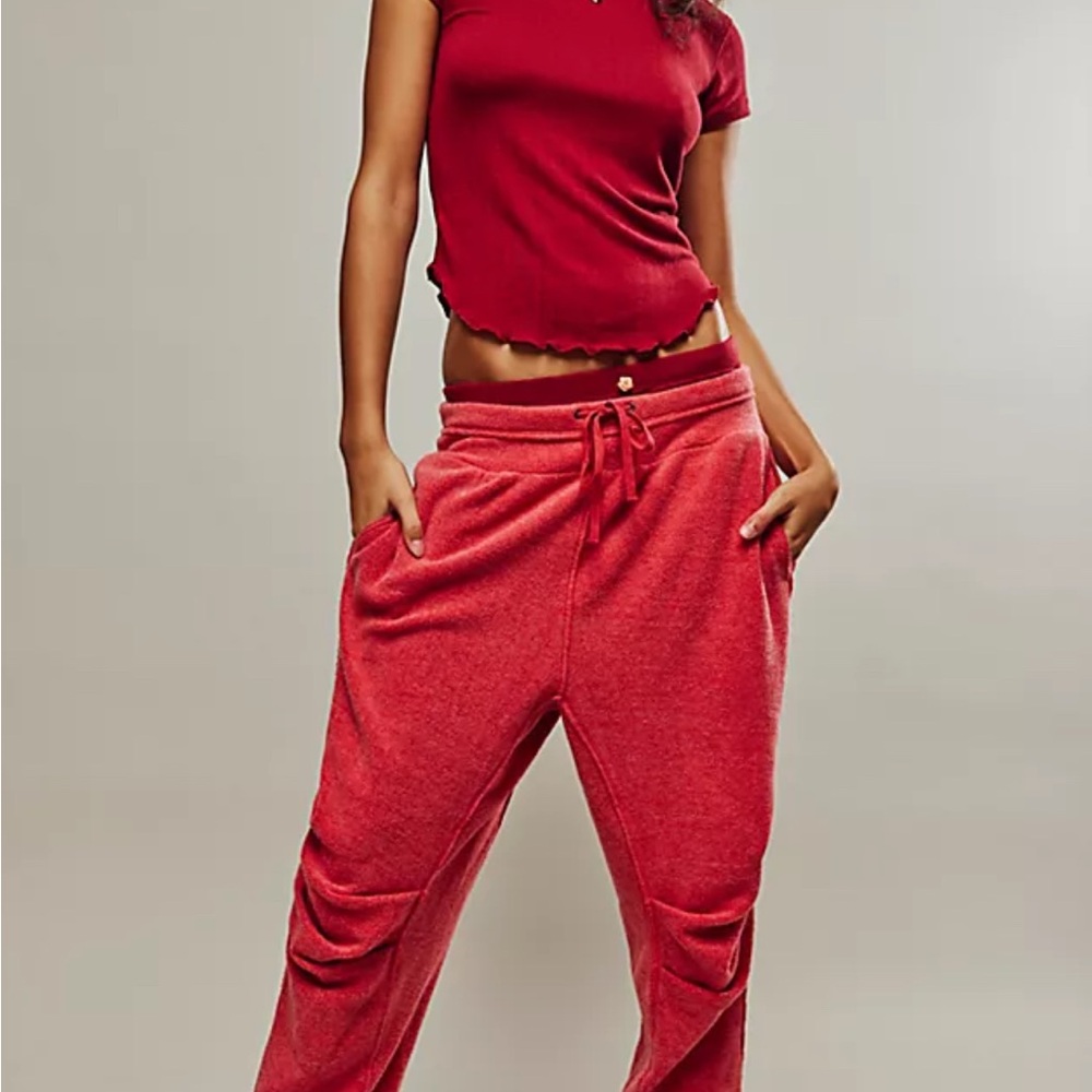 Free People Intimately Cozy Red Fleece Jogger Pants – Size M